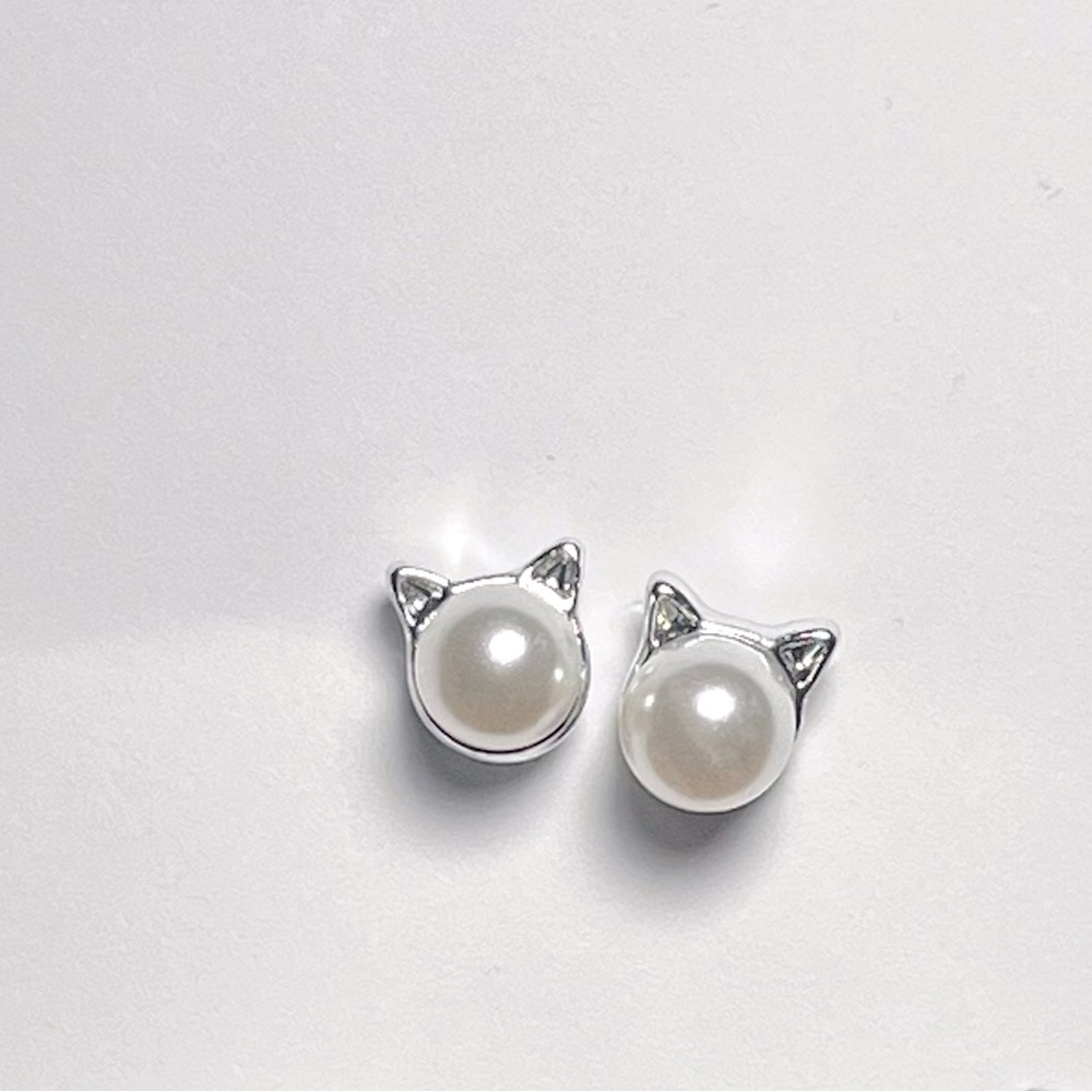 Cat Ear Pearl Stud Earrings